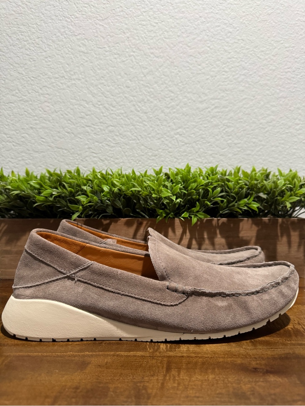 OluKai 10535-1G1G Cooler Gray Ka'a Slip-On Suede Loafers Mens Size 13 $180